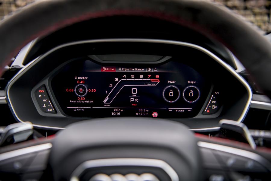 Панель приборов Audi RS Q3 2019 года  (UK) (фото 25 из 63)